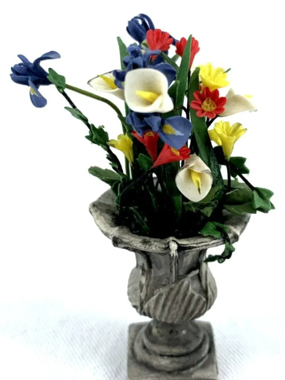 Dollhouse Miniature Floral Arrangement Iris Lily 2.75